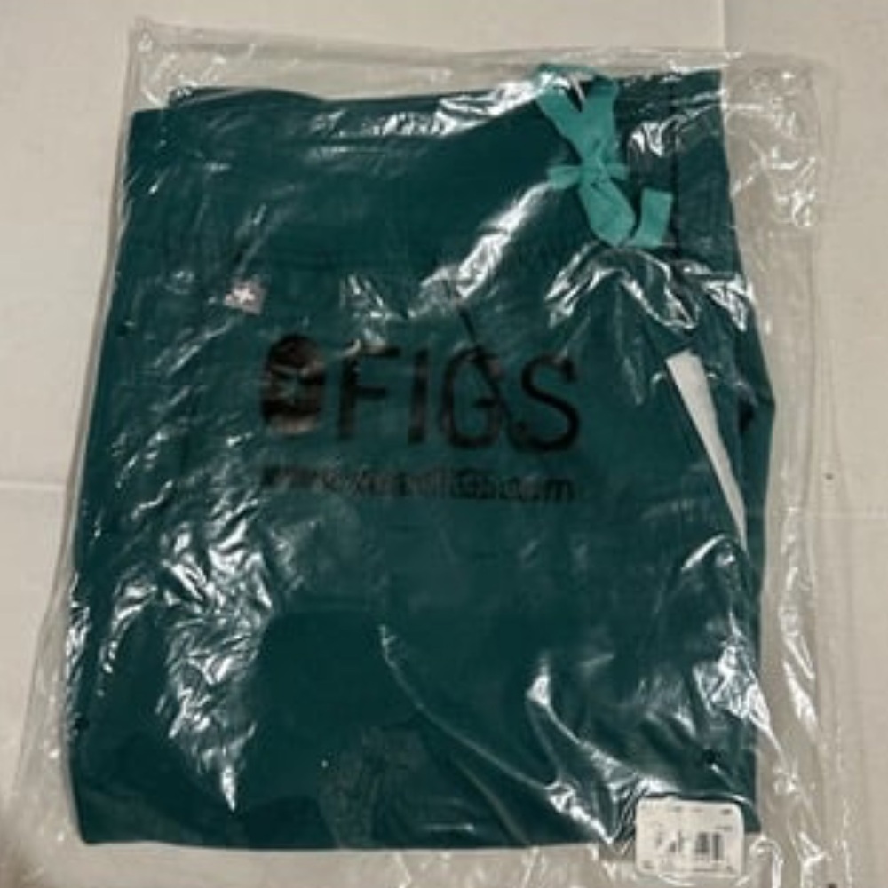 Figs Scrub Pants,  Hunter Green, M/Petite